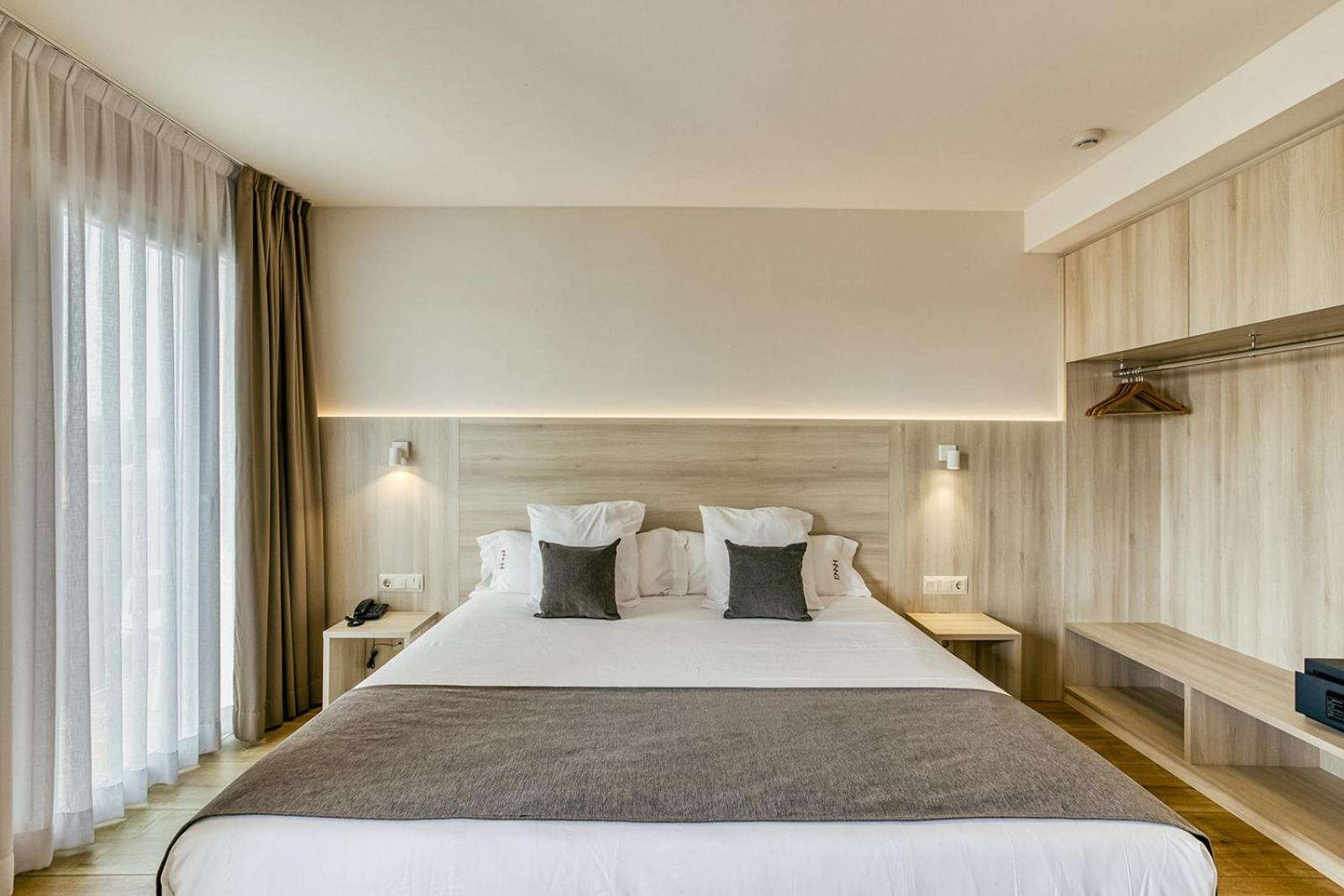 Hotel Emporium - Adults Only Castelló d'Empuries Εξωτερικό φωτογραφία