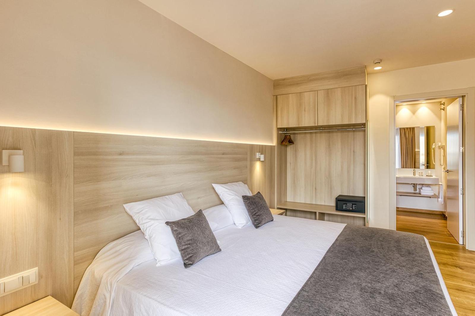 Hotel Emporium - Adults Only Castelló d'Empuries Εξωτερικό φωτογραφία